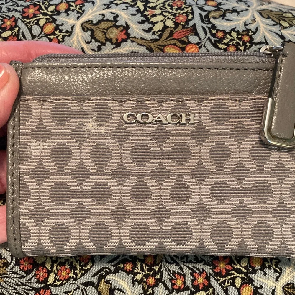 Coach Gray Signature Zip Card Case with Metallic Logo - Picture 5 of 5